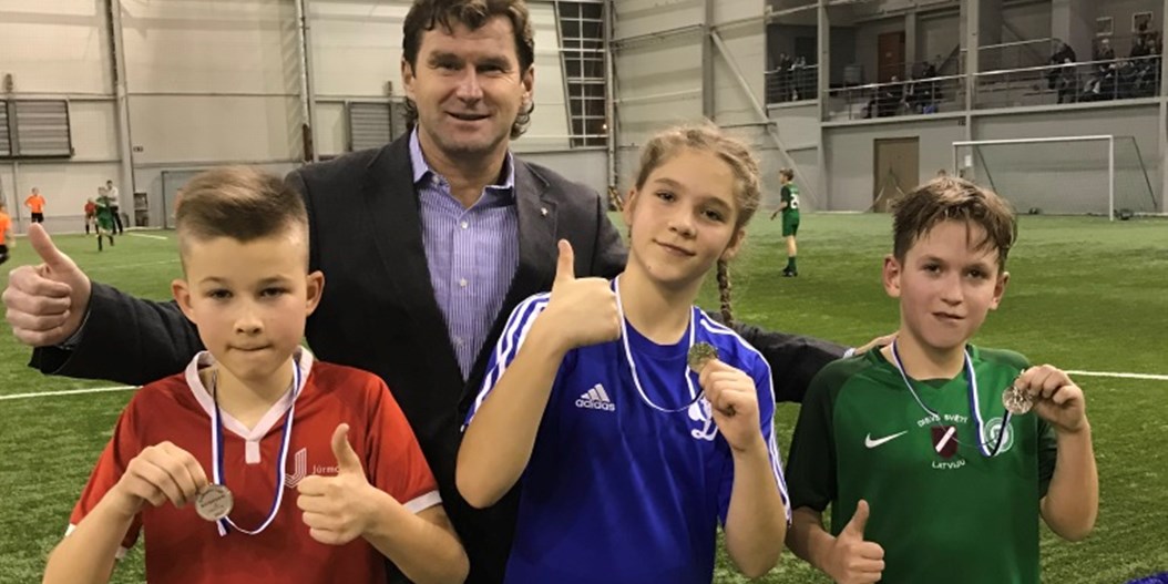 Jaunie futbolisti tikušies "Dzintara līgas Baltijas kausa" turnīros