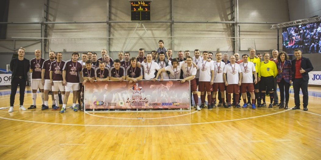 Latvijas futbola leģendu spēle noslēdzas ar draudzīgu neizšķirtu
