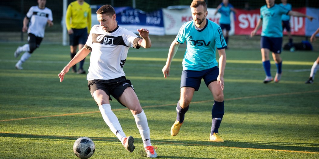 Beidzas Rīgas minifutbola čempionāta līdervienības uzvaru gājiens