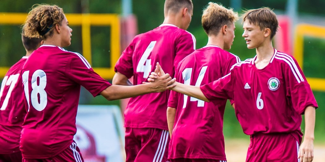 LFF Neatkarības kauss: Latvijas U-16 futbolistiem turnīra ievadā trīs uzvaras un neizšķirts