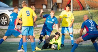 AMOKO/02 un FC Petrow nodrošina medaļas Rīgas minifutbola čempionātā