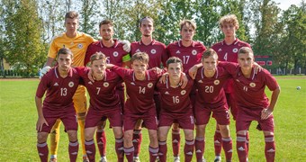 Latvijas U-19 izlase Federācijas kausa izcīņā uzvar Fēru salas