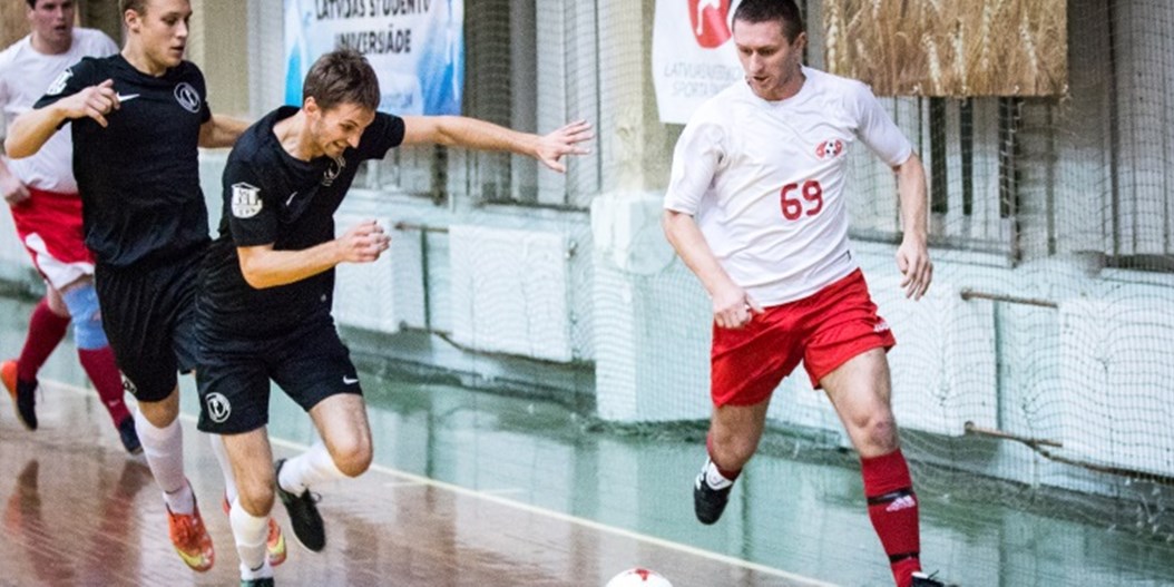 Rīgas telpu futbola čempionātā simtprocentīgu bilanci saglabā viena komanda