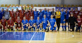 Ziemassvētku kausa turnīrā triumfē Sportima veterāni