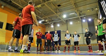 FOTO: Latvijas U-19 telpu futbola izlase gatavojas spēlēm pret Gruziju