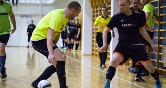 Rīgas telpu futbola čempionātā sācies izšķirošais etaps