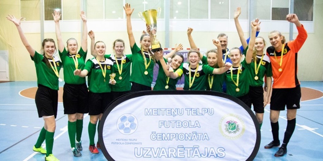 Meiteņu telpu futbola čempionāta Otrās divīzijas tituls ceļo uz Preiļiem