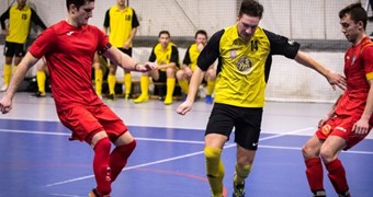 Rīgas telpu futbola čempionāta zelta godalgas sadalīs "DSV" un "Bettend.com"
