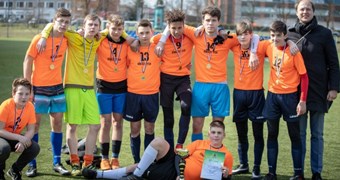 Rīgas Rīnūžu vidusskola uzvar 8.-9. klašu turnīrā
