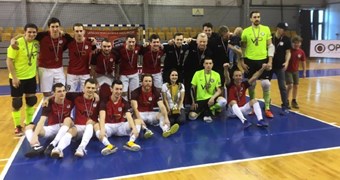 FC Petrow telpu futbolistiem pirmās Virslīgas bronzas medaļas