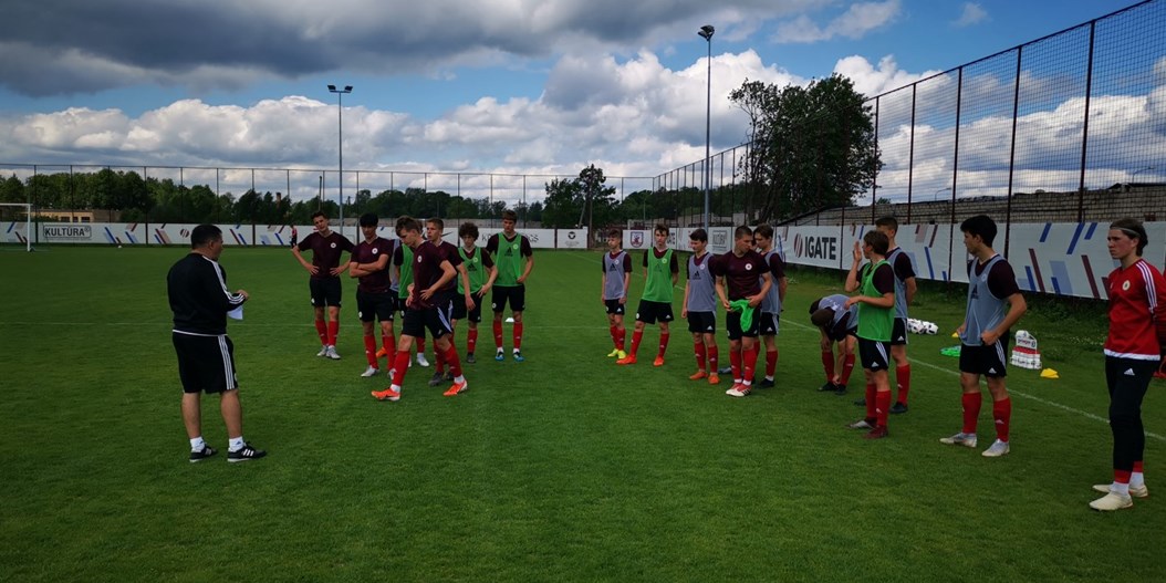 Latvijas U-17 izlase pārbaudes spēlē uzvar FK Jelgava-2 komandu