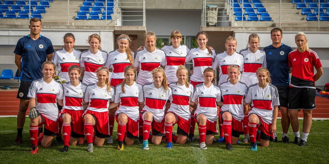 Latvijas U-17 meiteņu izlase gatavojas pārbaudes mačiem pret Ukrainu