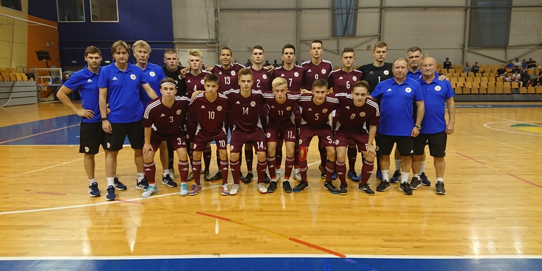 Latvijas U-19 telpu futbola izlase uzvar Nīderlandi
