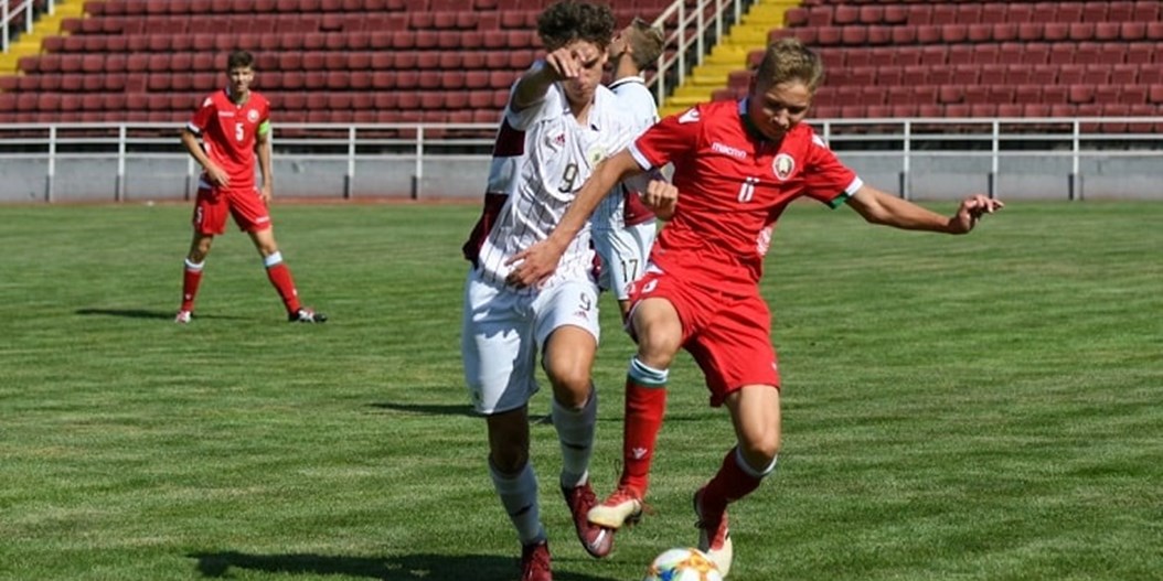 Latvijas U-17 izlase piekāpjas baltkrieviem