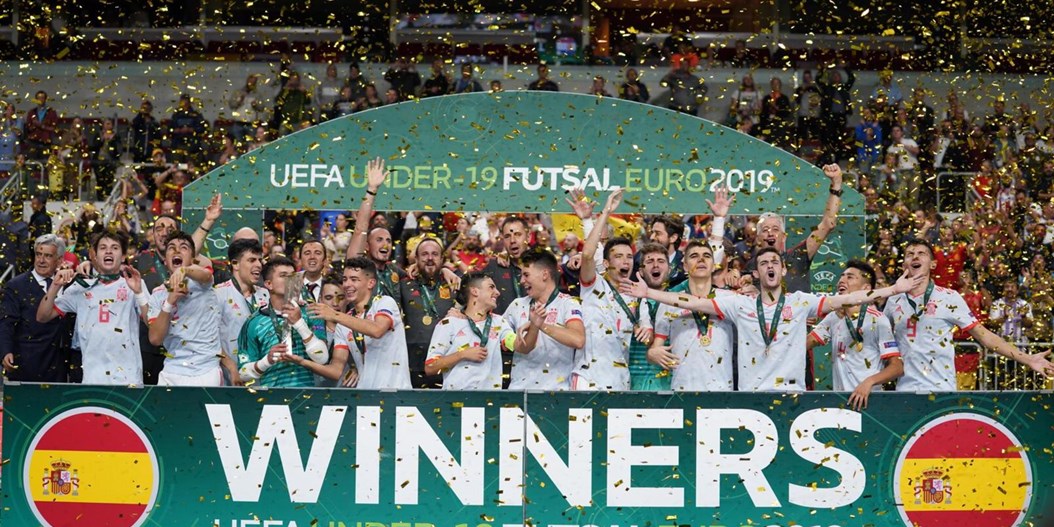 Finālturnīrā Rīgā par U-19 Eiropas čempioniem kļūst spāņu telpu futbolisti