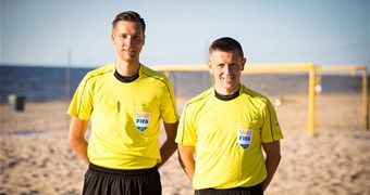 Latvijas pludmales futbola tiesnešiem šogad tika uzticēts darbs vairākos nozīmīgos starptautiskos turnīros