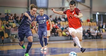 Telpu futbola Virslīga: Lūšiem pirmā neveiksme, Rīgas derbijā neizšķirts