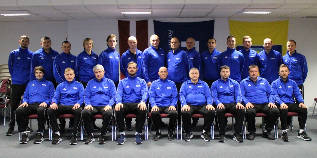 Latvijas treneriem vērtīgas FIFA apmācības darbam ar jauniešiem
