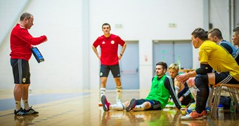 Foto: Latvijas telpu futbola izlase gatavojas mačiem ar Slovēniju un Šveici