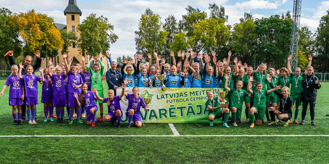U-16 Meiteņu čempionātā triumfē Rīgas Futbola skola