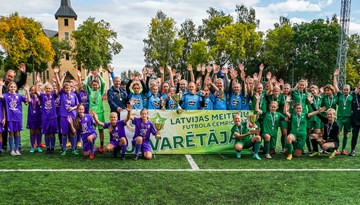 U-16 Meiteņu čempionātā triumfē Rīgas Futbola skola