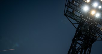 Stadionos Jūrmalā un Valmierā tiks izbūvēts apgaismojums