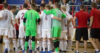 Latvijas U-19 telpu futbola izlase aizvada treniņnometni