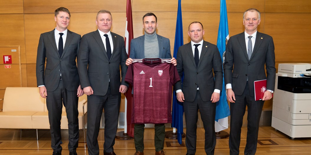 Rīgas dome pauž gatavību sadarboties ar LFF stadiona būvniecībā