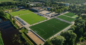Atklāts Latvijā lielākais privātais sporta komplekss LNK Sporta parks
