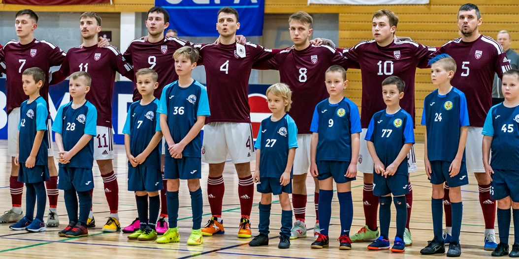 Atbalsti Latvijas telpu futbola izlasi Vācijā!