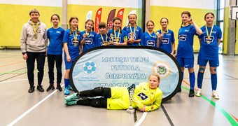 Rīgas Futbola skola nosargā U-12 titulu meiteņu telpu futbola čempionātā