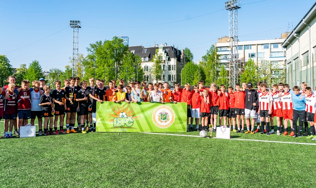 Skolu Futbols - Latvijas Futbola Federācija