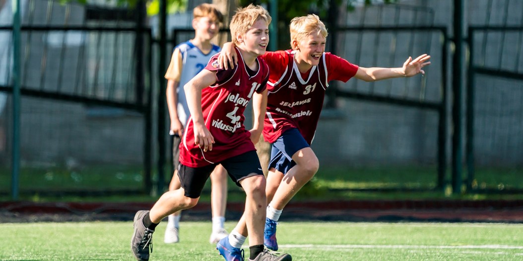 Piektdien Latvijas skolu futbola čempionāta finālturnīrs