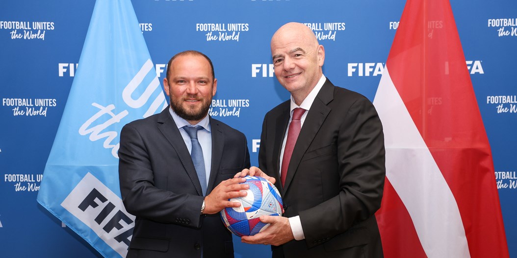 LFF un FIFA prezidenti Parīzē pārrunā kopīgo sadarbību