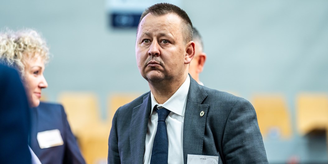 Laba vēlējumi svētkos Jānim Engelim