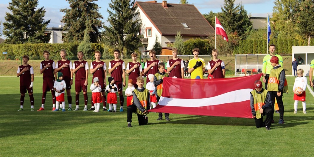 UEFA Attīstības turnīrā jauniešiem viena uzvara trīs spēlēs