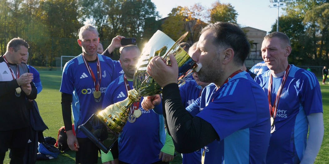 Veterānu čempionātā atkal triumfē "Jūrmala"