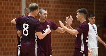 Telpu futbolistiem divas pārbaudes spēles Tbilisi