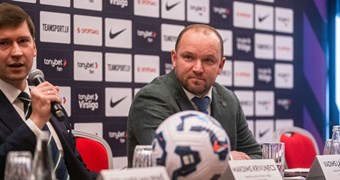 V. Ļašenko: Arvien vairāk cilvēku ikdienā interesējas par futbolu