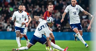 Cieņas vērts sniegums Vemblija stadionā