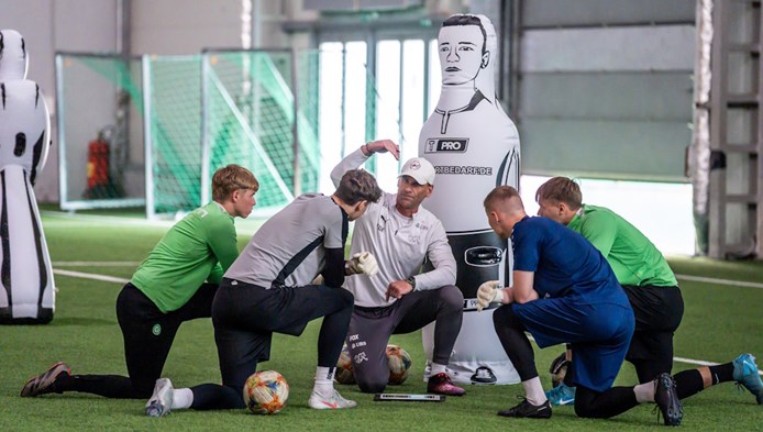 Vārtsargu treneri skolojas pie šveicieša Foleti