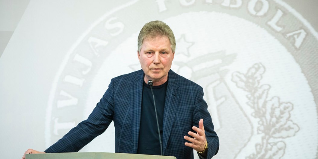 Apaļa jubileja Latvijas futbola leģendai Aleksandram Starkovam