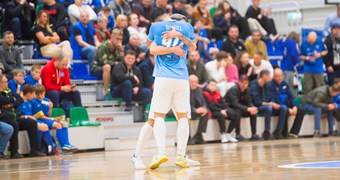Telpu futbola virslīgā izmaiņas un deviņi dalībnieki