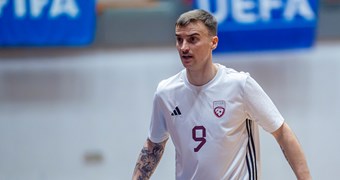 Skaistiem vārtu guvumiem bagāta uzvara pret spēcīgo Nīderlandi