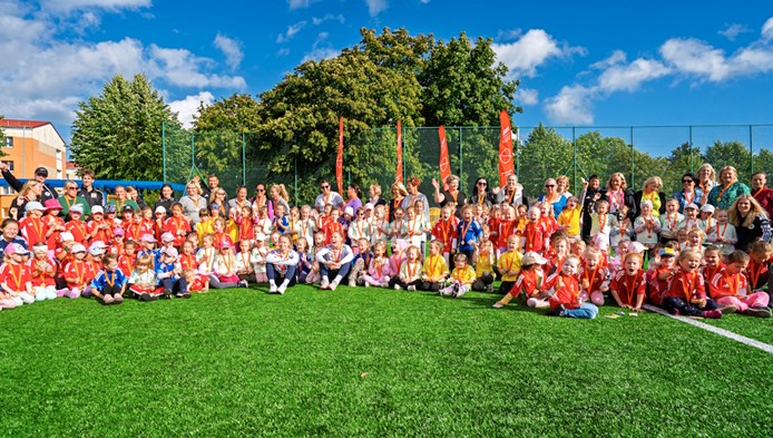 Meiteņu futbola festivālā Ventspilī vairāk par 100 dalībniecēm