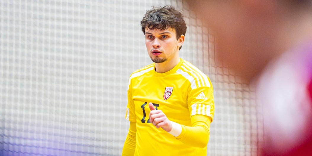 Telpu futbola izlase ar nevainojamu bilanci triumfē turnīrā Indonēzijā