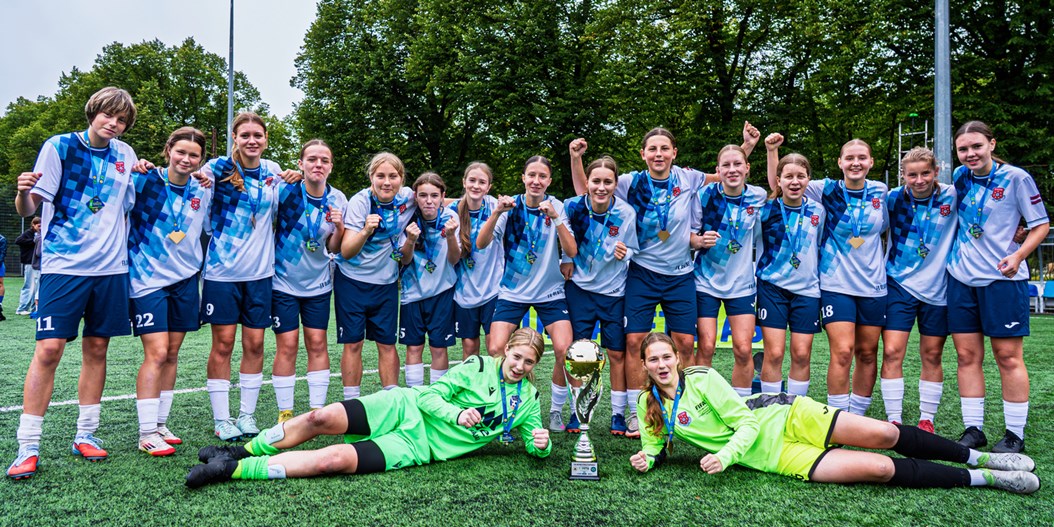 FK "Iecava"/FK "Olaine" triumfē "Lidl" Meiteņu futbola čempionāta vecākajā grupā