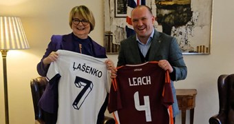 LFF pārstāvji tiekas ar jauno Apvienotās Karalistes vēstnieci Ketiju Līču