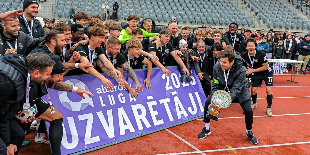 "Valmiera FC" triumfē "Altero.lv LIIGA" un iekļūst Nākotnes līgā