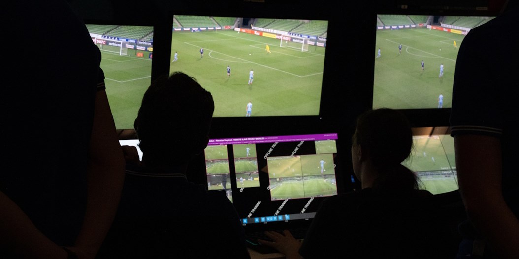 Latvijas tehniskie speciālisti apkalpo augsta līmeņa UEFA un FIFA spēles